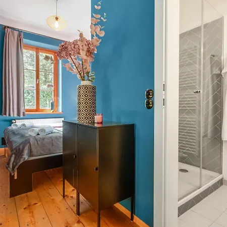 100 Und 10 - 4 Stilvolle City-apartments Вилла *