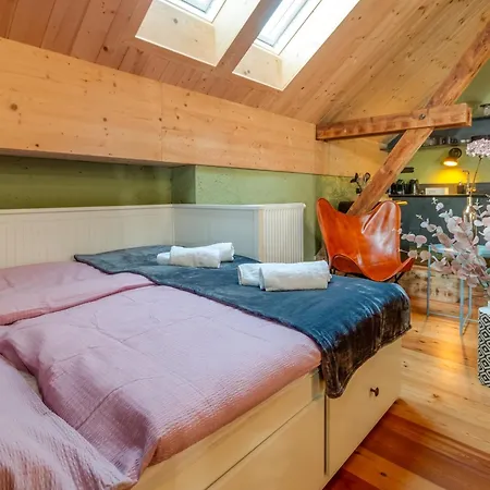 100 Und 10 - 4 Stilvolle City-apartments *