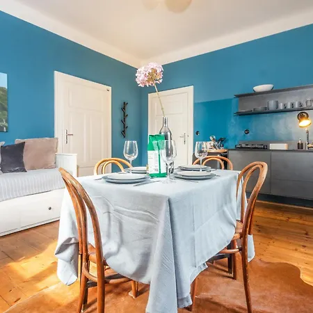 100 Und 10 - 4 Stilvolle City-apartments 빌라 *