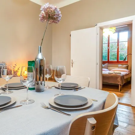 100 Und 10 - 4 Stilvolle City-apartments 빌라 *