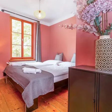 וילה 100 Und 10 - 4 Stilvolle City-apartments *