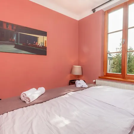 100 Und 10 - 4 Stilvolle City-apartments Вилла *