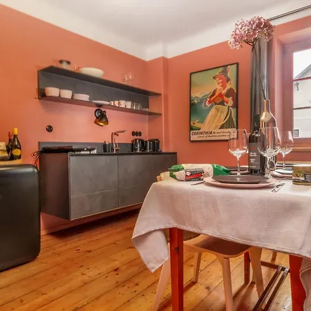 100 Und 10 - 4 Stilvolle City-apartments *