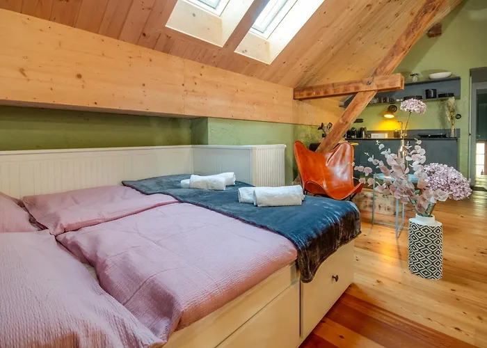 100 Und 10 - 4 Stilvolle City-apartments *