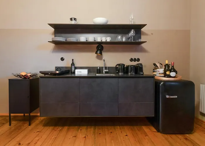 100 Und 10 - 4 Stilvolle City-apartments Villa