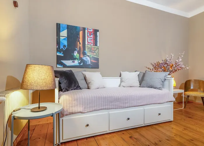 100 Und 10 - 4 Stilvolle City-apartments Villa *