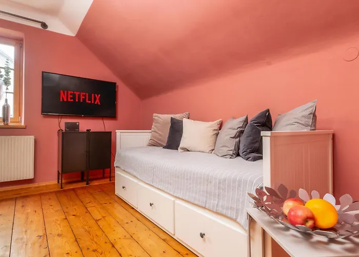 Villa 100 Und 10 - 4 Stilvolle City-apartments