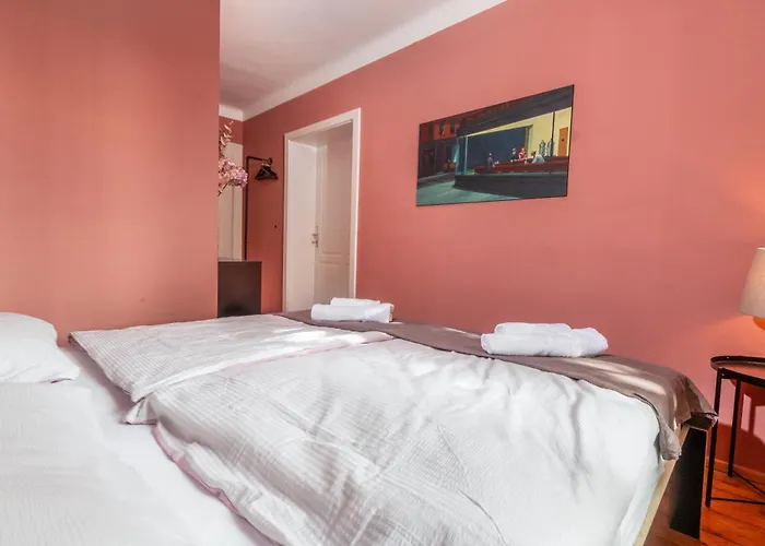 100 Und 10 - 4 Stilvolle City-apartments Villa *